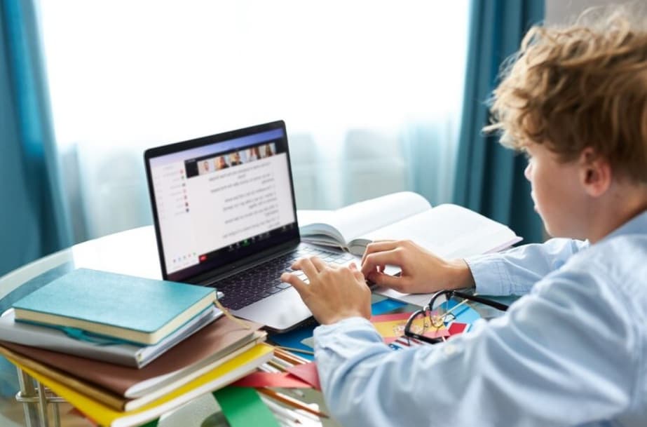 Enhancing User Experience on Your School's Website for Better Engagement